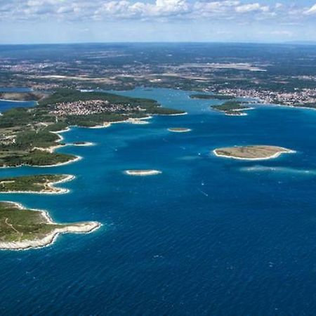 Apartman Sendi Pola Esterno foto