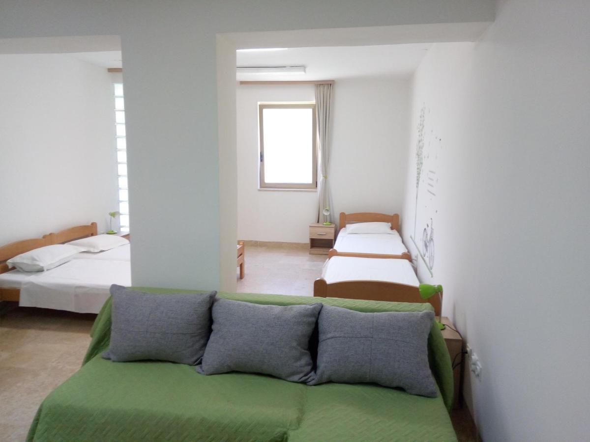 Apartman Sendi Pola Esterno foto