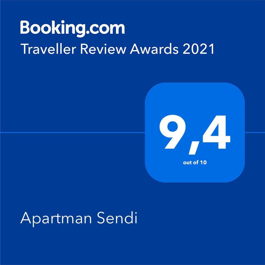 Apartman Sendi Pola Esterno foto