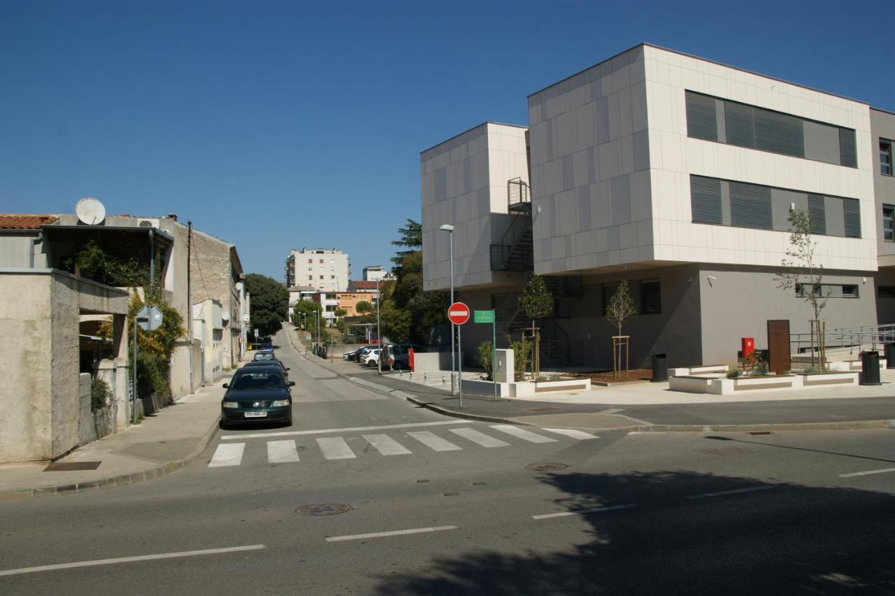 Apartman Sendi Pola Esterno foto