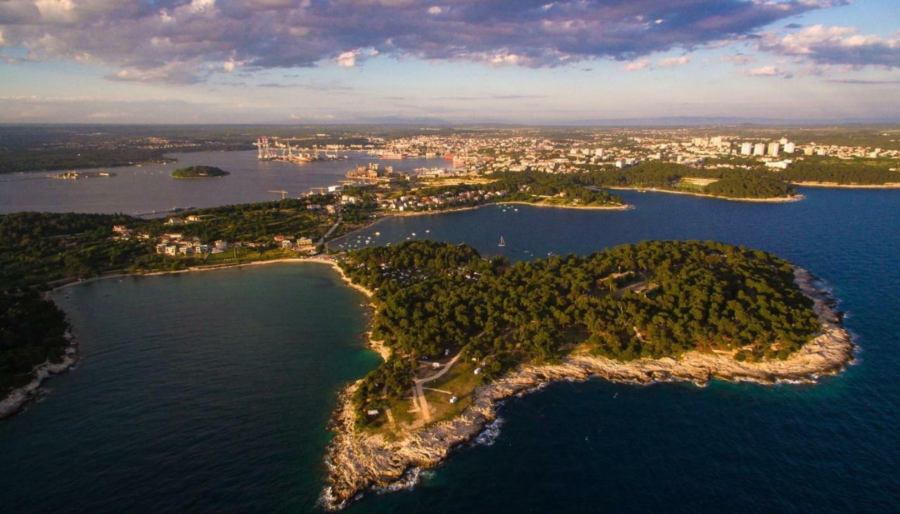 Apartman Sendi Pola Esterno foto