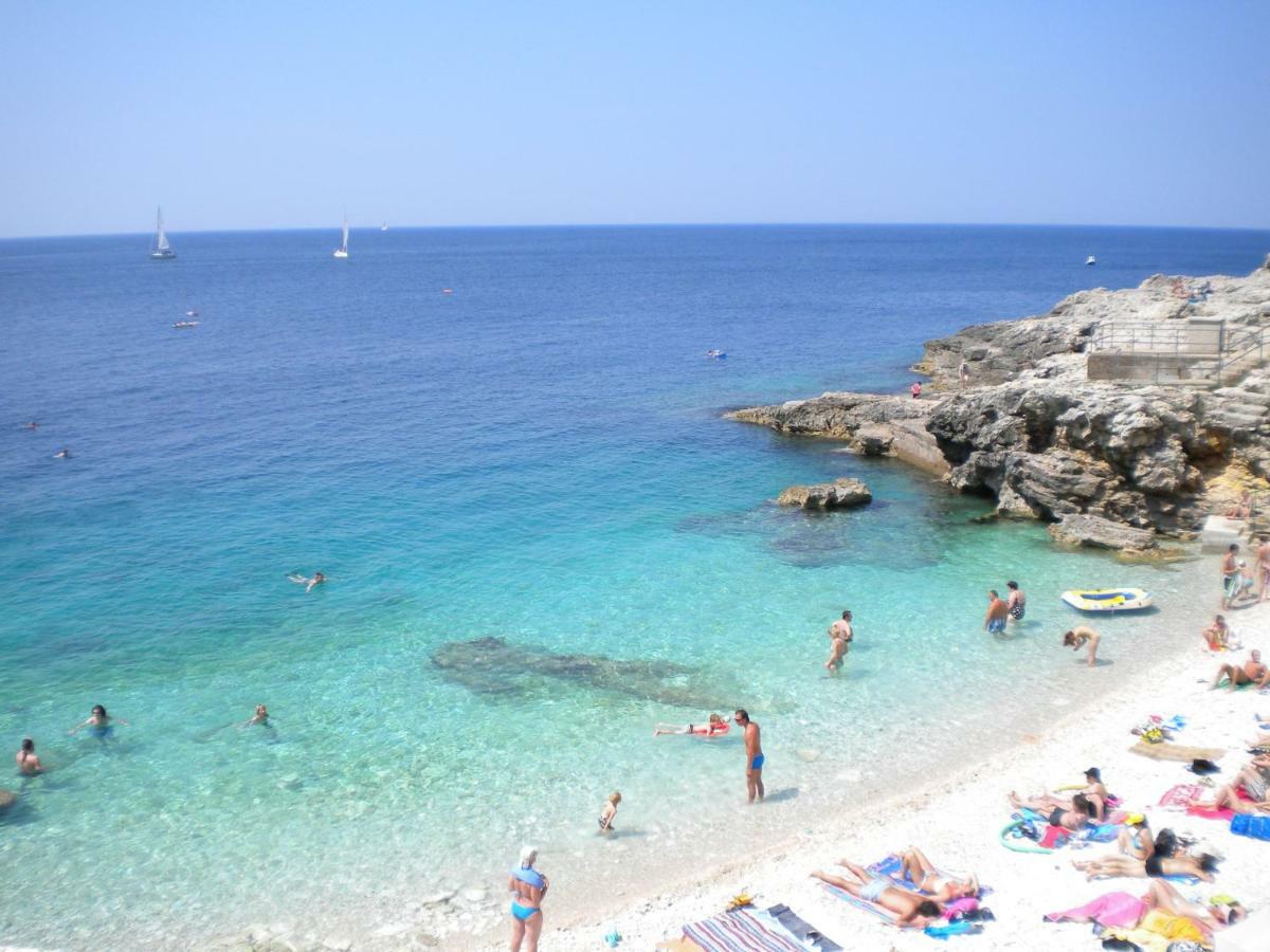 Apartman Sendi Pola Esterno foto